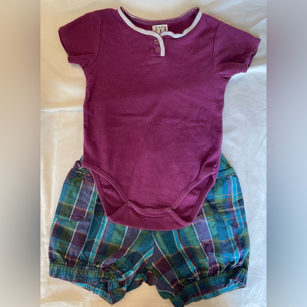 BABY GAP Baby Purple Onesie and Shorts Set